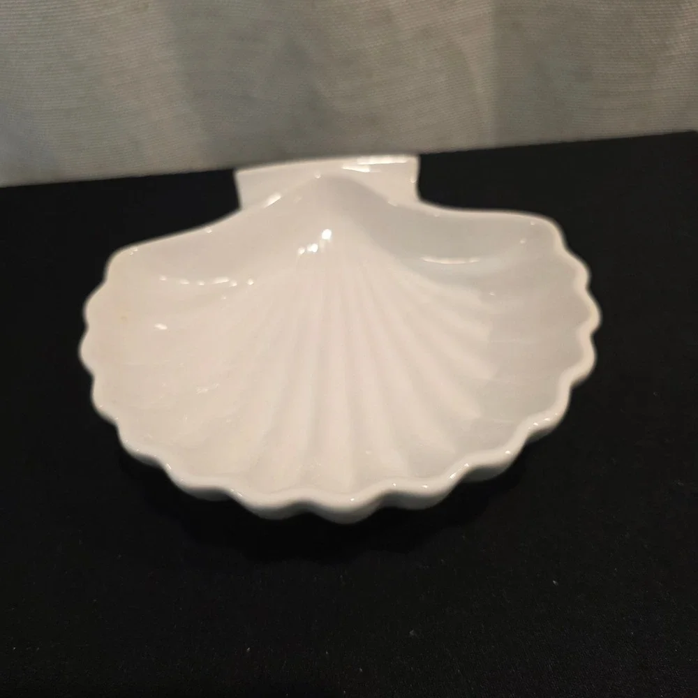 Vintage Japanese Scallop Shell Ceramic Dish, Appetizer Plate, Trinket Tray
